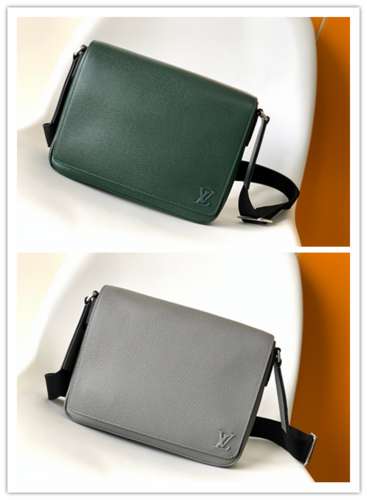 Picture of LV Mens Bags _SKUfw137788843fw